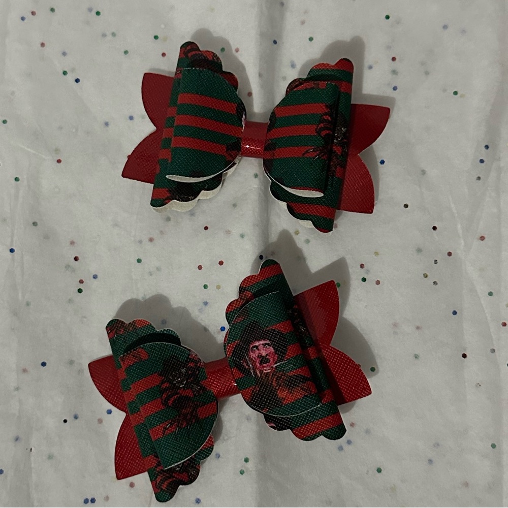 Bows - Picture 2 of 3